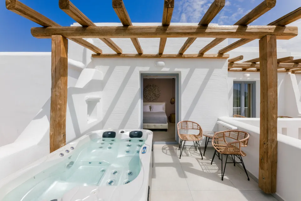 Grand Sea View Suite (1)